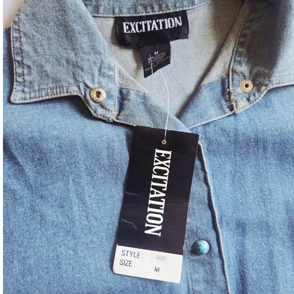 Excitation Womens Blue Denim Short Sleeve Button Front‎ Shirt Size Medium NWT